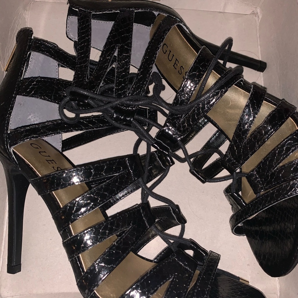 Guess brand new heels real leather strappy sz 8